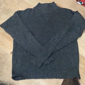 Dark gray basic 100% cashmere. Size S